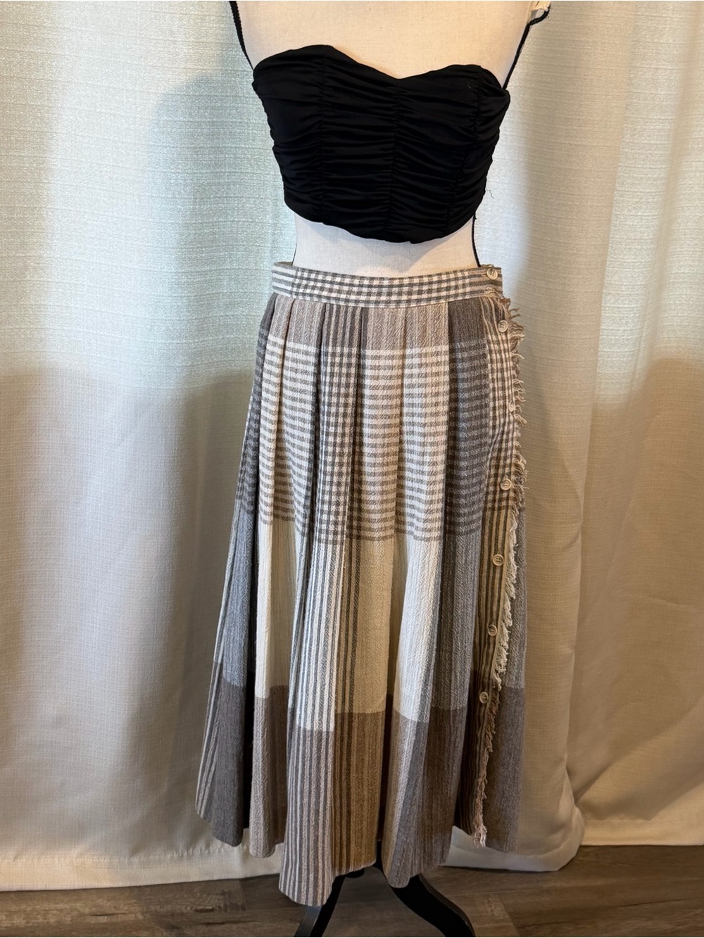 Liz Claiborne Plaid Wool Brown Beige Gray Wrap Midi Pleated Skirt Vintage Sz 14 - Picture 2 of 7